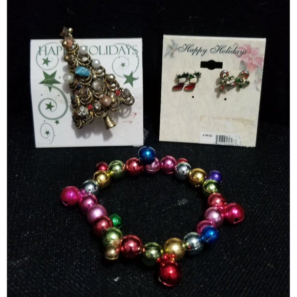 Christmas Jewelry Set of 3 Earrings, Bracelet, and Brooch for Christmas Fashion